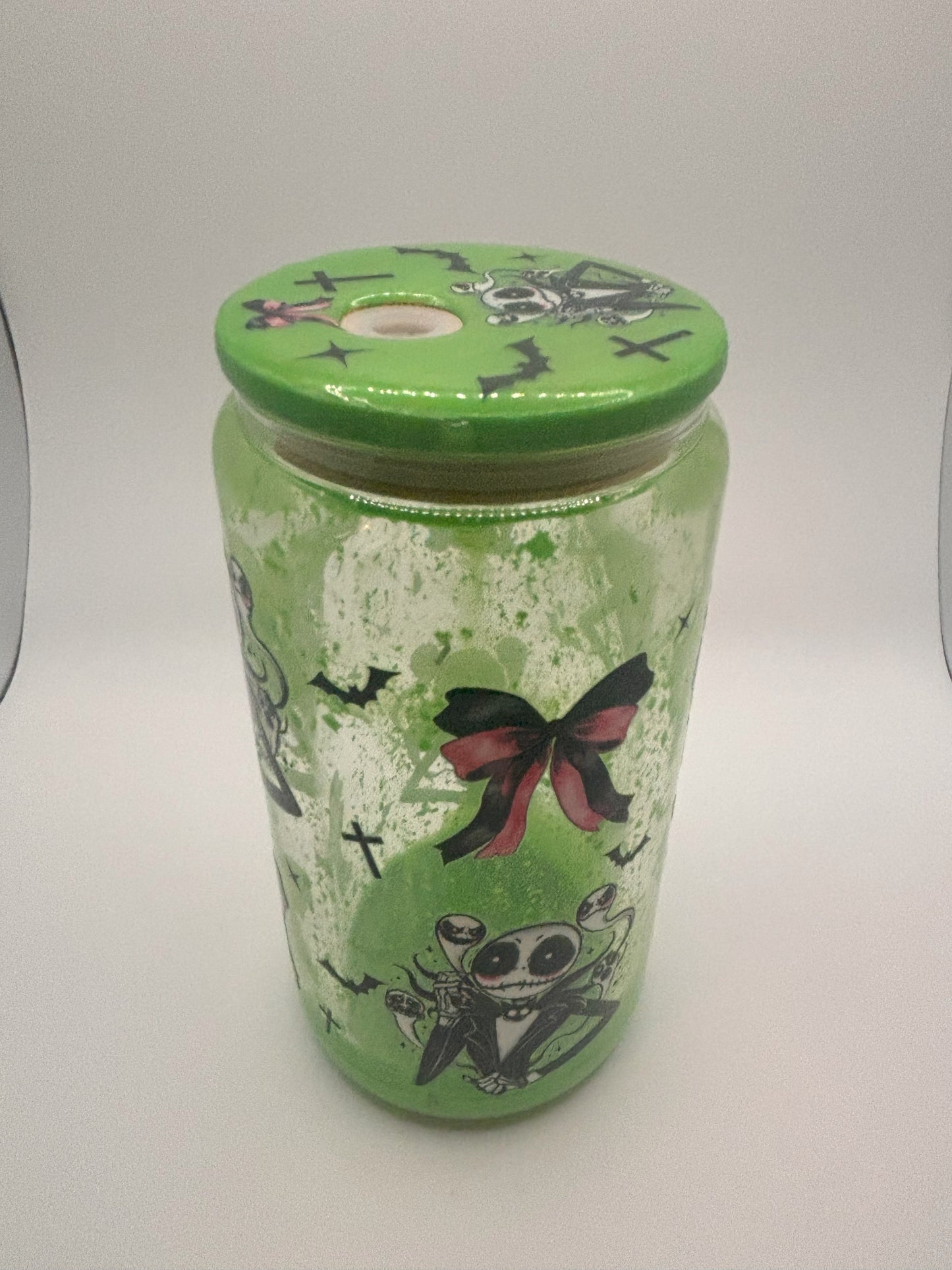 Jack skellington with bows - green drip custom lid